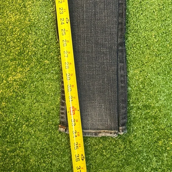 True Religion Blue Skinny Jeans with Vintage Appeal - Picture 8 of 8